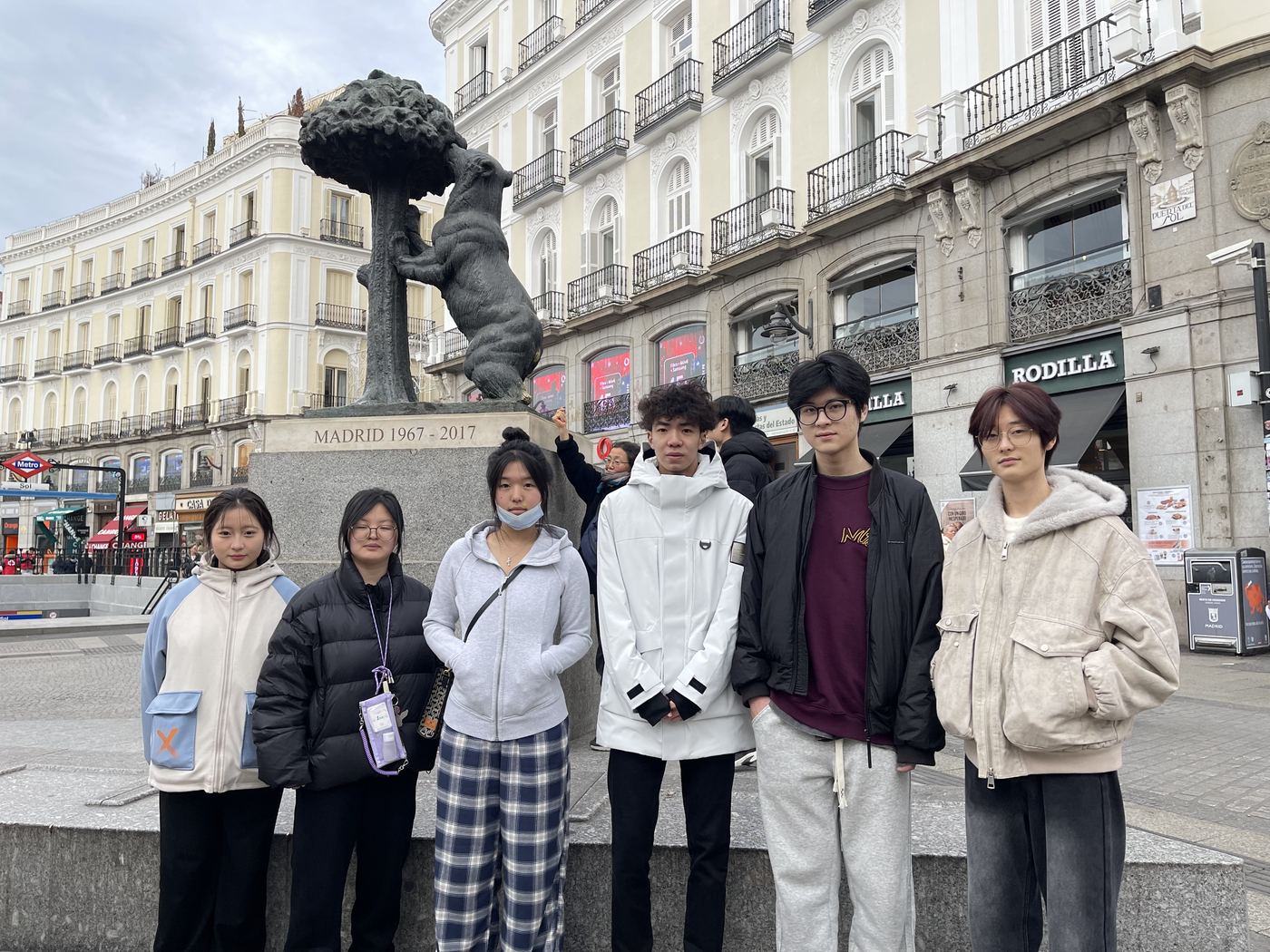 学生在西班牙马德里